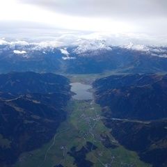 Flugwegposition um 08:04:31: Aufgenommen in der Nähe von Gemeinde Saalfelden am Steinernen Meer, 5760 Saalfelden am Steinernen Meer, Österreich in 4553 Meter